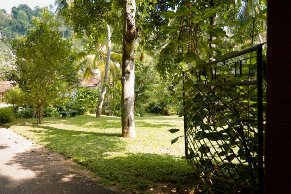 Clove Garden Kandy Exterior photo
